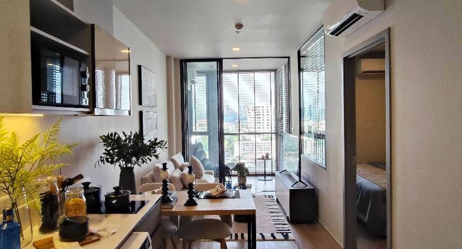 For sale 1 bed condo in Sathon, Bangkok