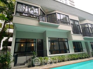 For rent 4 bedrooms house in Khlong Toei, Bangkok