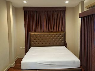 For rent 4 bedrooms house in Saphan Sung, Bangkok