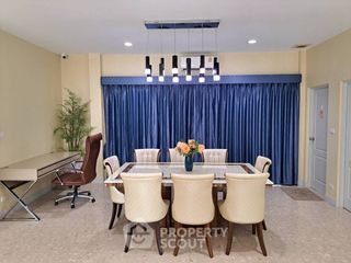 For rent 4 bedrooms house in Saphan Sung, Bangkok