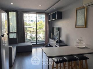 For rent 2 bedrooms condo in Din Daeng, Bangkok