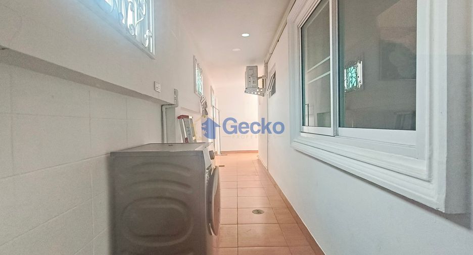 For rent 3 bedrooms house in Bang Lamung, Chonburi