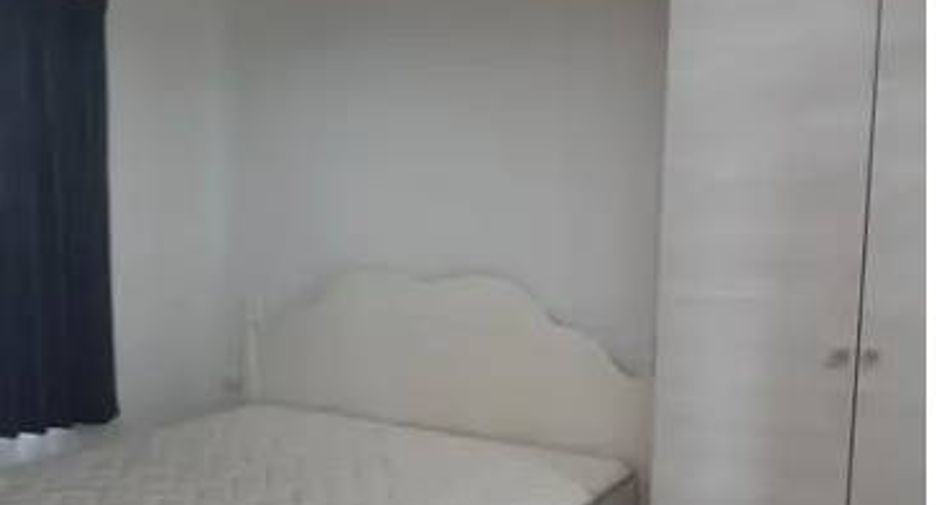 À louer 1 chambre condo à Huai Khwang, Bangkok
