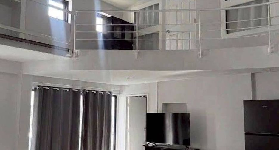 For rent 2 bedrooms condo in Phra Khanong, Bangkok