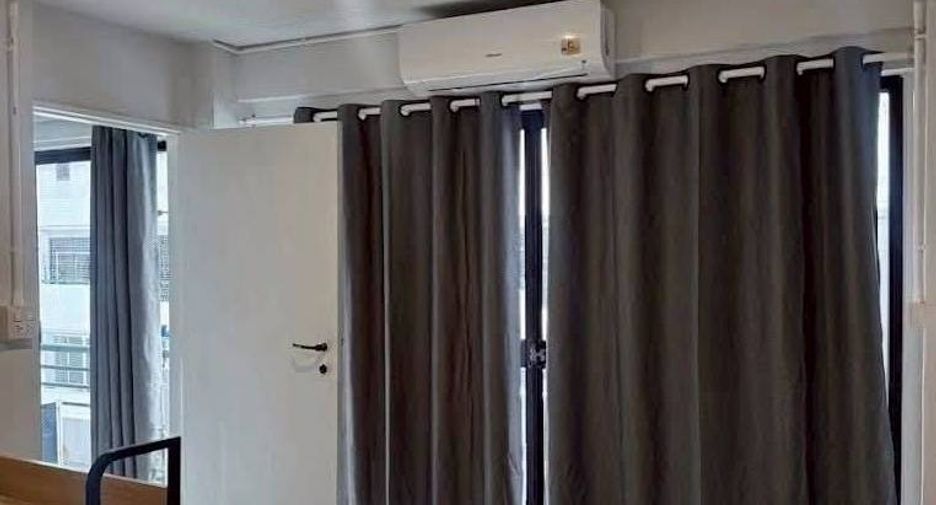 For rent 2 bedrooms condo in Phra Khanong, Bangkok