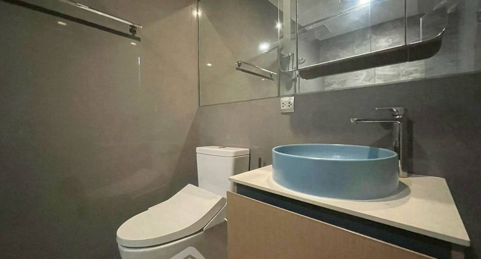 Condo en alquiler de 2 habitaciones en Suan Luang, Bangkok