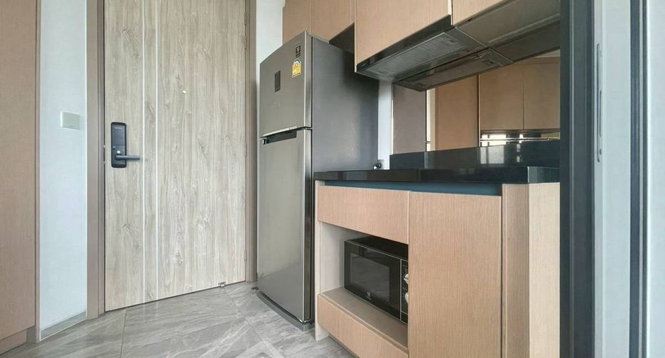 Condo en alquiler de 2 habitaciones en Suan Luang, Bangkok