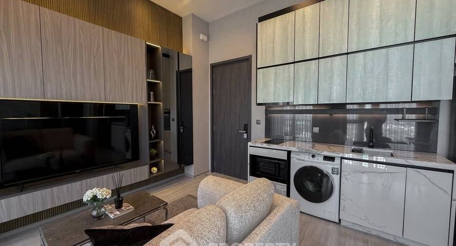 Condo en alquiler de 1 habitaciones en Phra Khanong, Bangkok