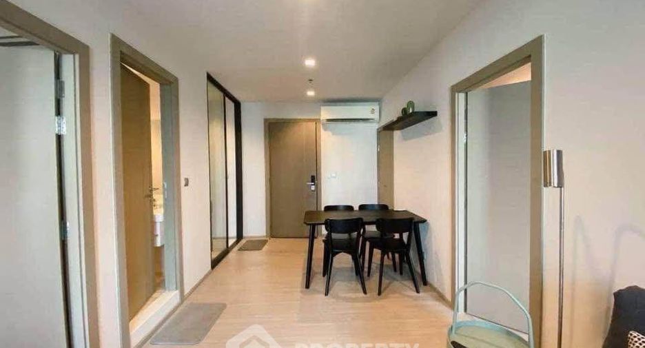 Condo en alquiler de 2 habitaciones en Huai Khwang, Bangkok