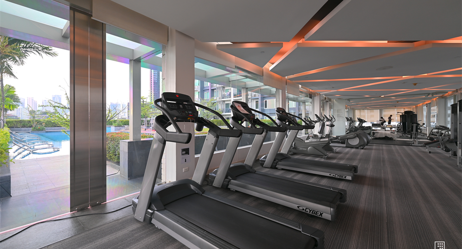 For sale 2 bedrooms condo in Khlong Toei, Bangkok