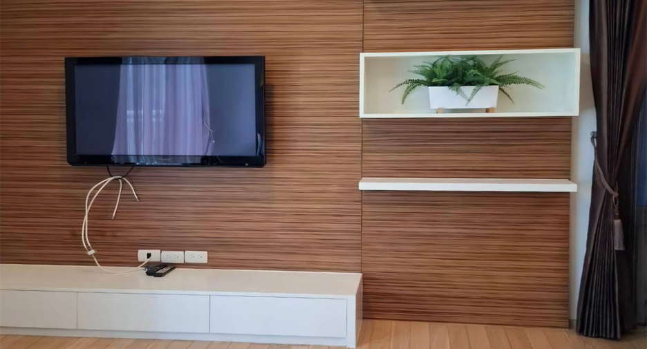 For rent 2 bedrooms condo in Khlong Toei, Bangkok