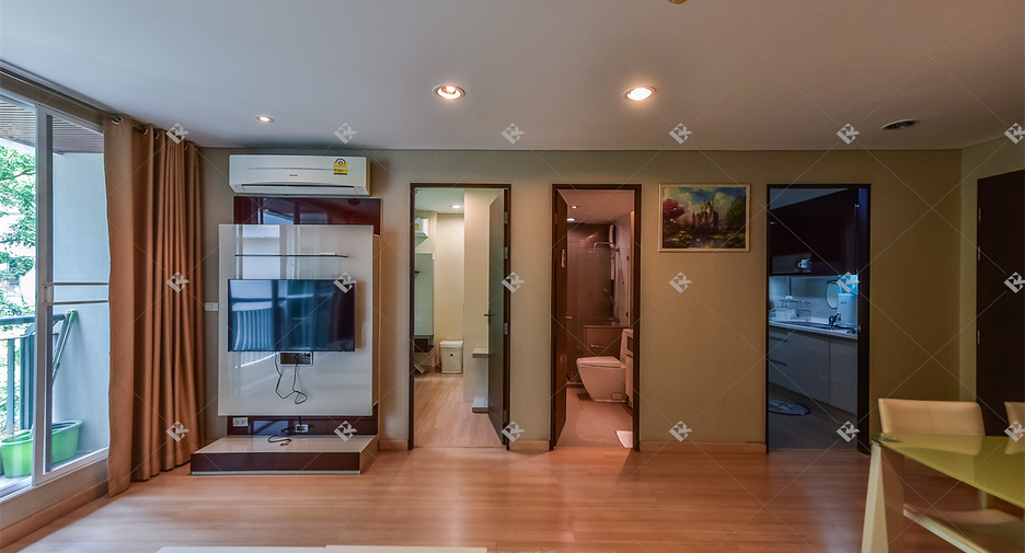 Wohnung zur Miete mit 2 Zimmer in Pathum Wan, Bangkok