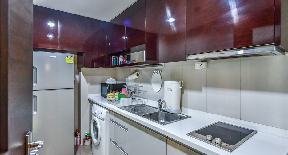 Wohnung zur Miete mit 2 Zimmer in Pathum Wan, Bangkok
