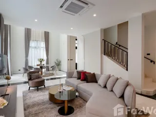 Casa en venta y en alquiler de 5 habitaciones en Saphan Sung, Bangkok