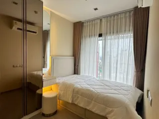 出租 2 卧室 公寓 在 Huai Khwang, 曼谷