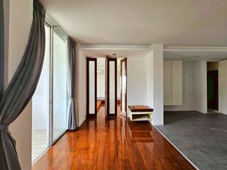 Condo en alquiler de 3 habitaciones en Khlong Toei, Bangkok