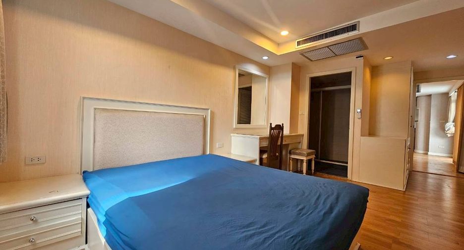 Wohnung zur Miete mit 3 Zimmer in Watthana, Bangkok