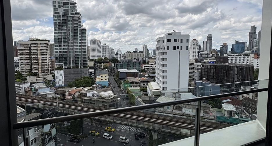 Wohnung zur Miete mit 2 Zimmer in Khlong Toei, Bangkok