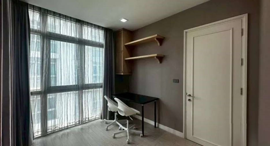 For rent and for sale 3 bedrooms condo in Khlong Toei, Bangkok