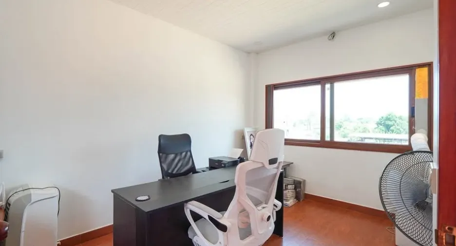À vendre 3 chambres villa à Huay Yai, Pattaya