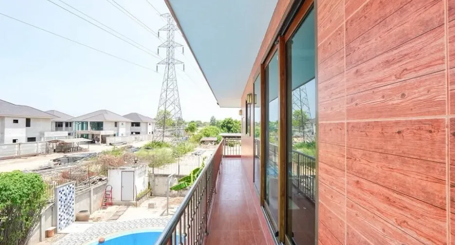 À vendre 3 chambres villa à Huay Yai, Pattaya