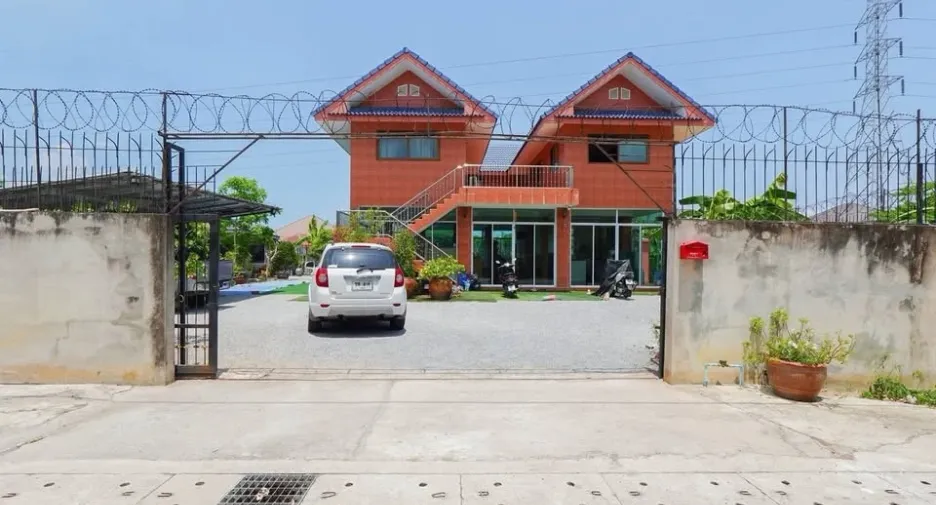 À vendre 3 chambres villa à Huay Yai, Pattaya