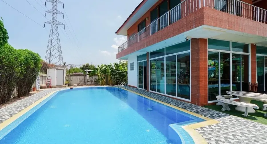 À vendre 3 chambres villa à Huay Yai, Pattaya