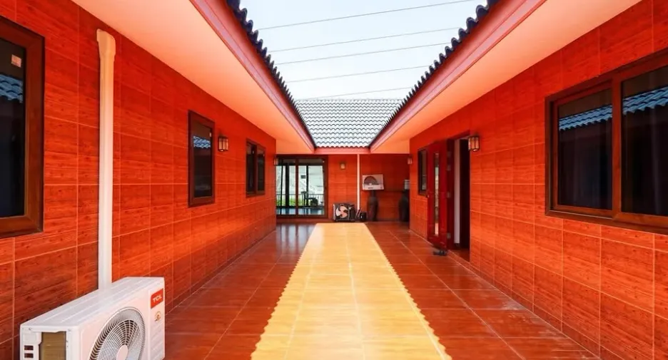 À vendre 3 chambres villa à Huay Yai, Pattaya