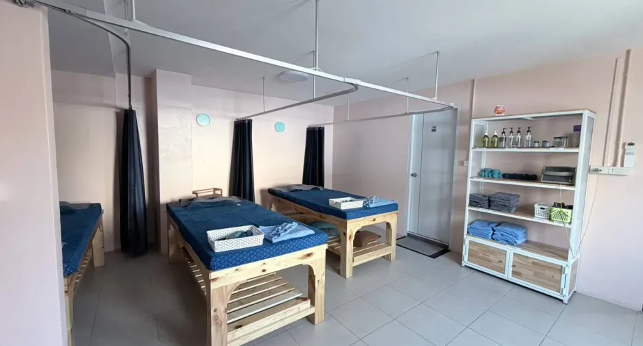 For sale 1 Beds retail Space in Bang Lamung, Chonburi