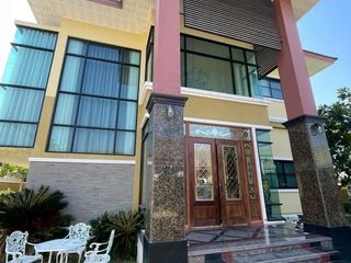 Аренда 5 спальни дом в Банг Ламунг, Чонбури