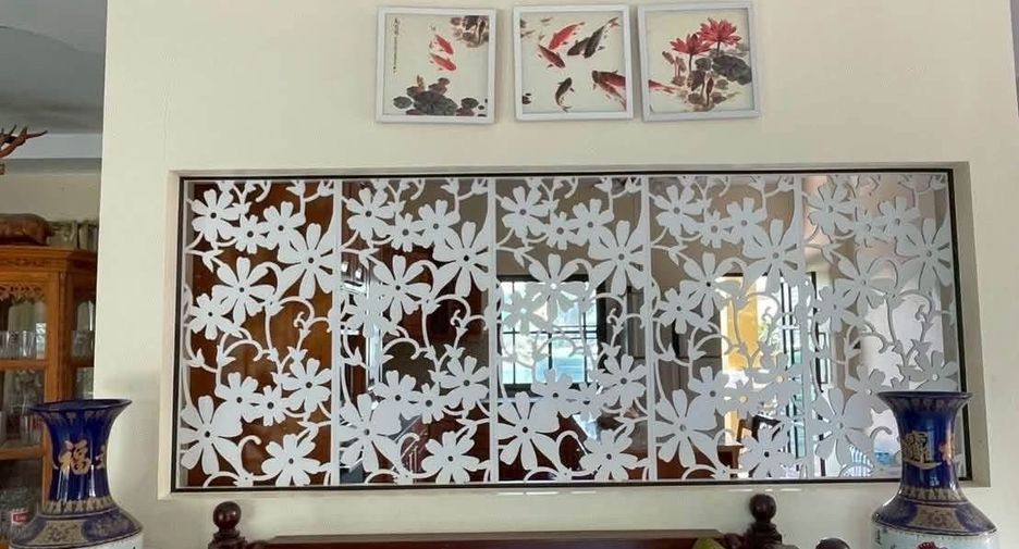 For rent 5 bedrooms house in Bang Lamung, Chonburi
