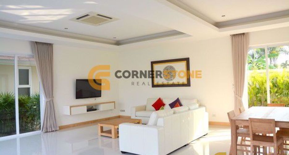 Casa en alquiler y en venta de 3 habitaciones en Bang Lamung, Chonburi