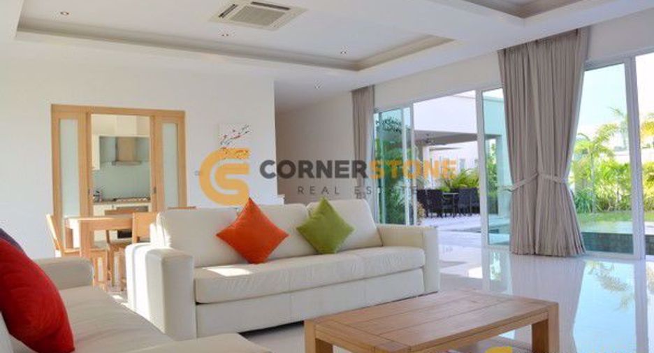 Casa en alquiler y en venta de 3 habitaciones en Bang Lamung, Chonburi