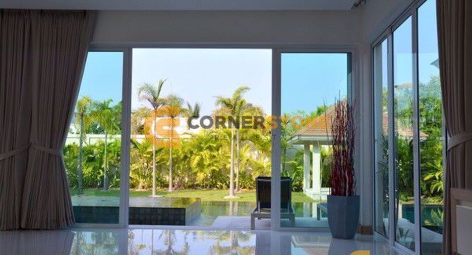 Casa en alquiler y en venta de 3 habitaciones en Bang Lamung, Chonburi