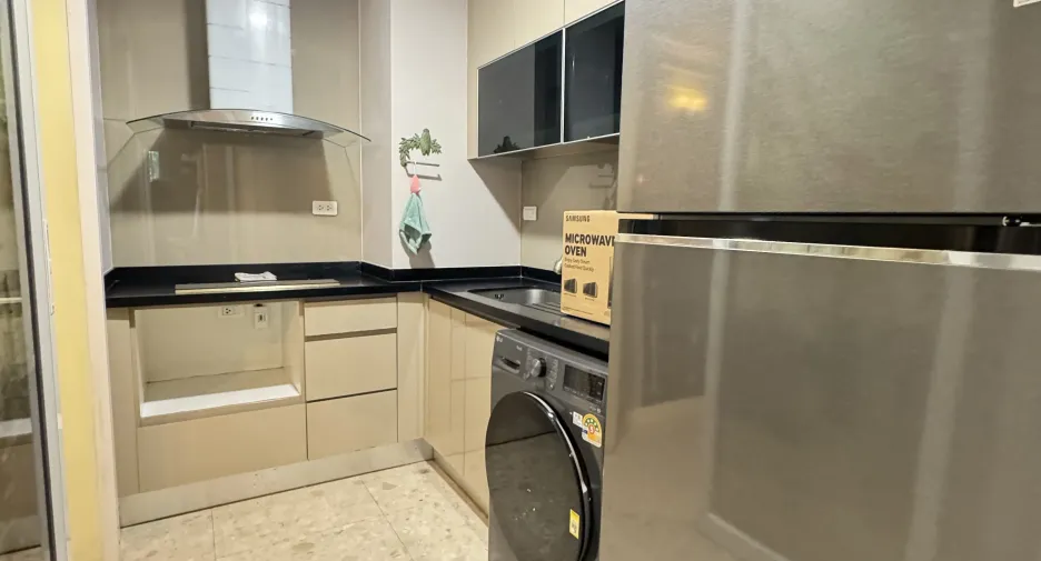 For sale 2 ベッドルーム condo in Khlong Toei, Bangkok