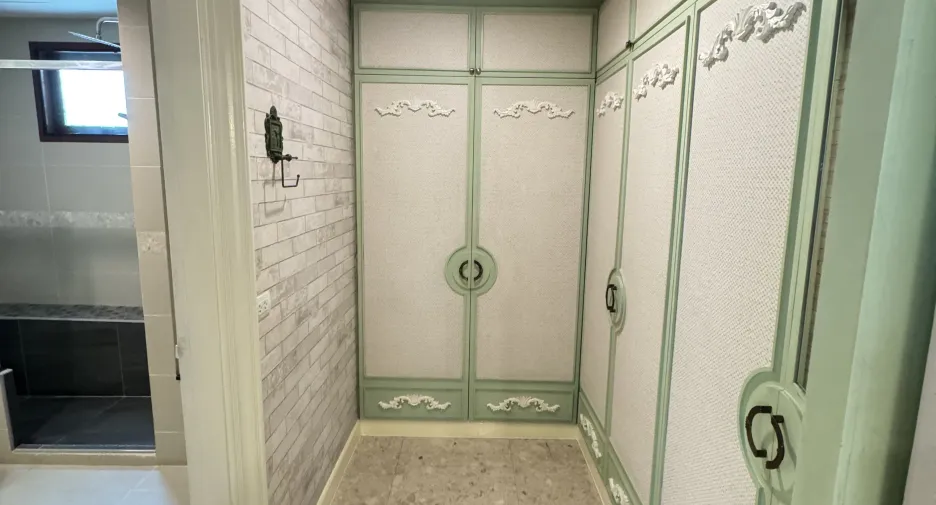 For sale 2 ベッドルーム condo in Khlong Toei, Bangkok