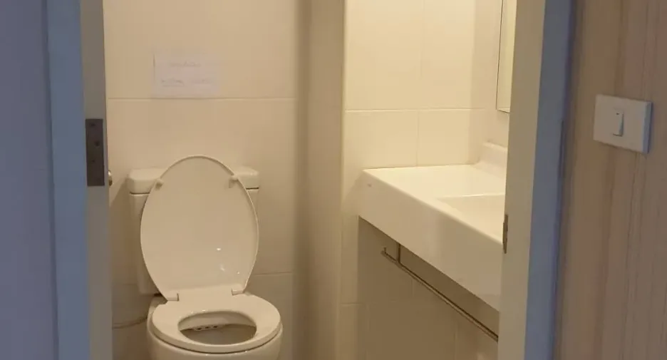 Condo en venta de 2 habitaciones en Huai Khwang, Bangkok