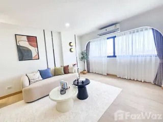 For sale 2 bedrooms condo in Phra Khanong, Bangkok