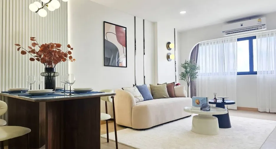 For sale 2 bedrooms condo in Phra Khanong, Bangkok