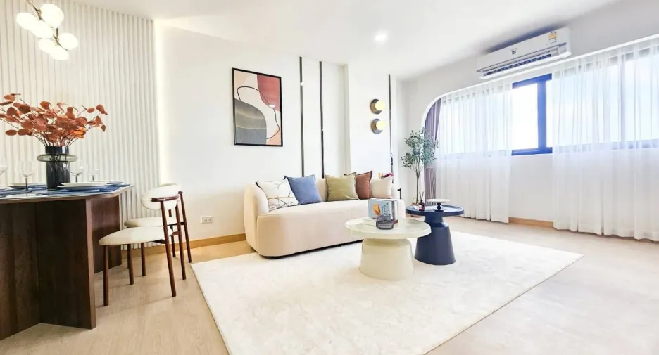 For sale 2 bedrooms condo in Phra Khanong, Bangkok