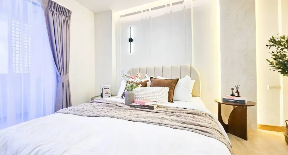 For sale 2 bedrooms condo in Phra Khanong, Bangkok