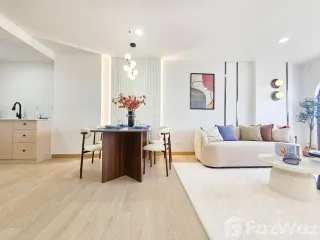 For sale 2 bedrooms condo in Phra Khanong, Bangkok