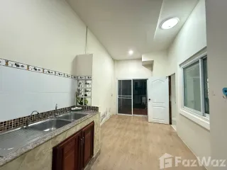 Casa en alquiler de 3 habitaciones en Mueang Khon Kaen, Khon Kaen