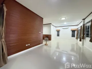 Casa en alquiler de 3 habitaciones en Mueang Khon Kaen, Khon Kaen