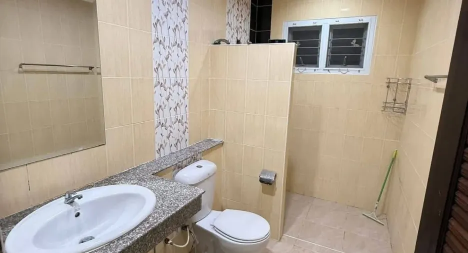 Casa en alquiler de 3 habitaciones en Mueang Khon Kaen, Khon Kaen