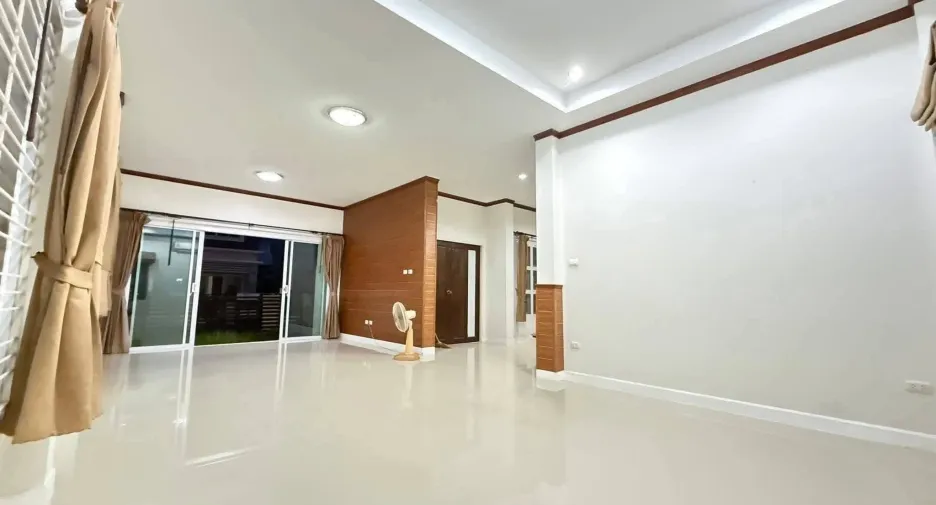Casa en alquiler de 3 habitaciones en Mueang Khon Kaen, Khon Kaen