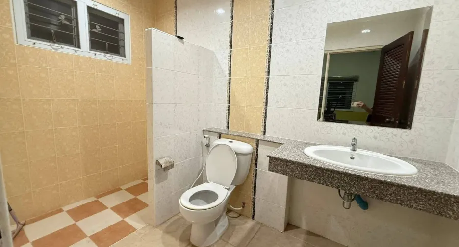 Casa en alquiler de 3 habitaciones en Mueang Khon Kaen, Khon Kaen