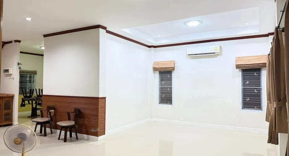 Casa en alquiler de 3 habitaciones en Mueang Khon Kaen, Khon Kaen