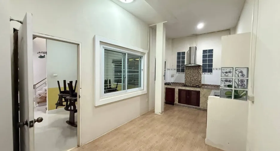 Casa en alquiler de 3 habitaciones en Mueang Khon Kaen, Khon Kaen