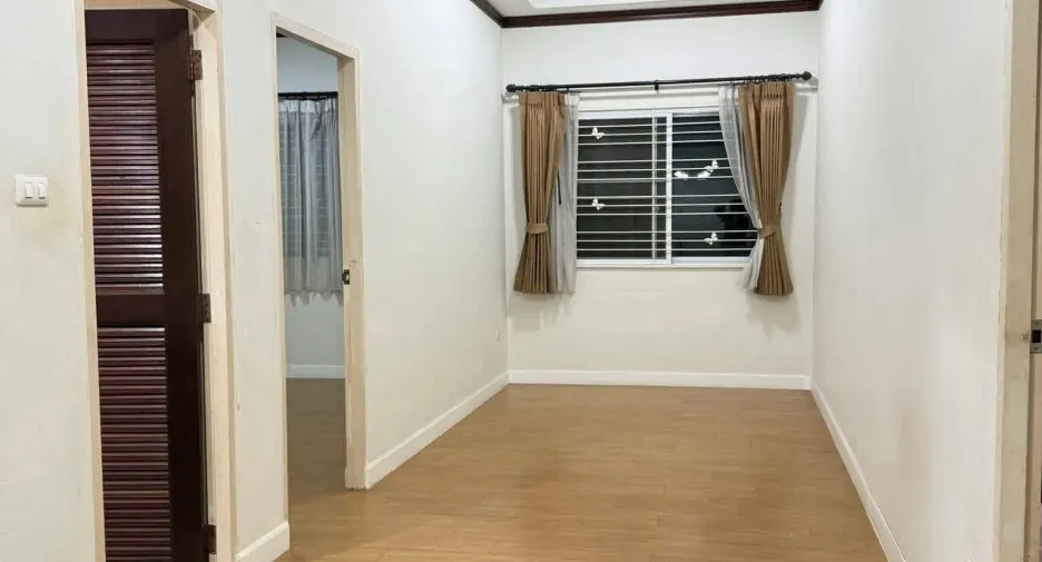 Casa en alquiler de 3 habitaciones en Mueang Khon Kaen, Khon Kaen